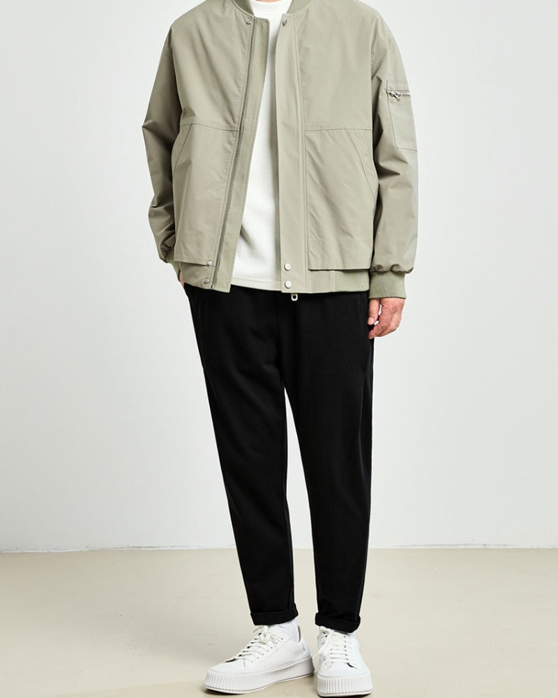 Minimalistische Bomberjacke