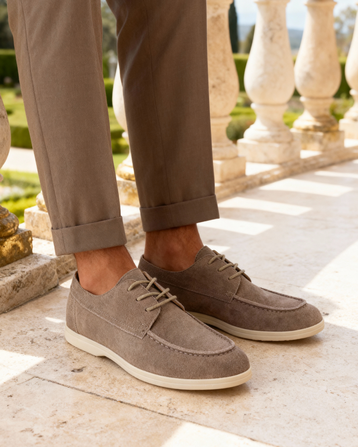 Premium-Wildlederschuhe mit Schnürung